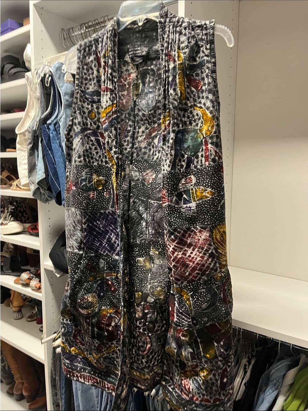Sleeveless Printed Tunic Vest in Black Multi